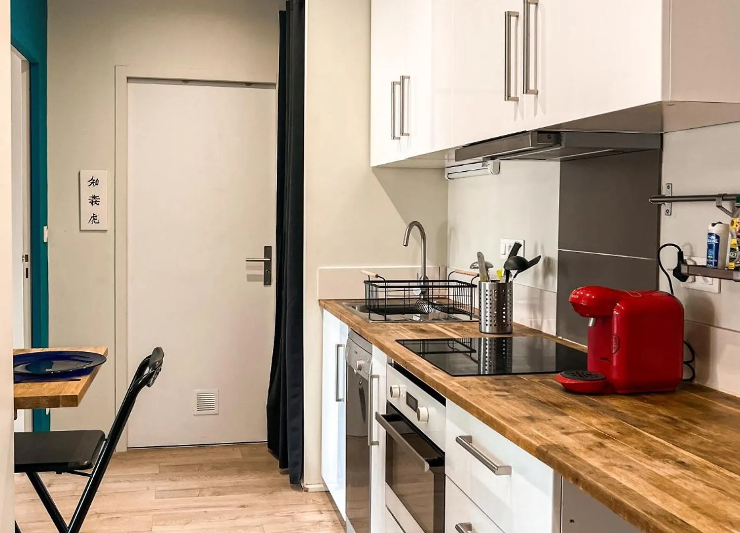 Apartment Le Fort - T2 Cosy - Place Des Freres Lumiere Lyon