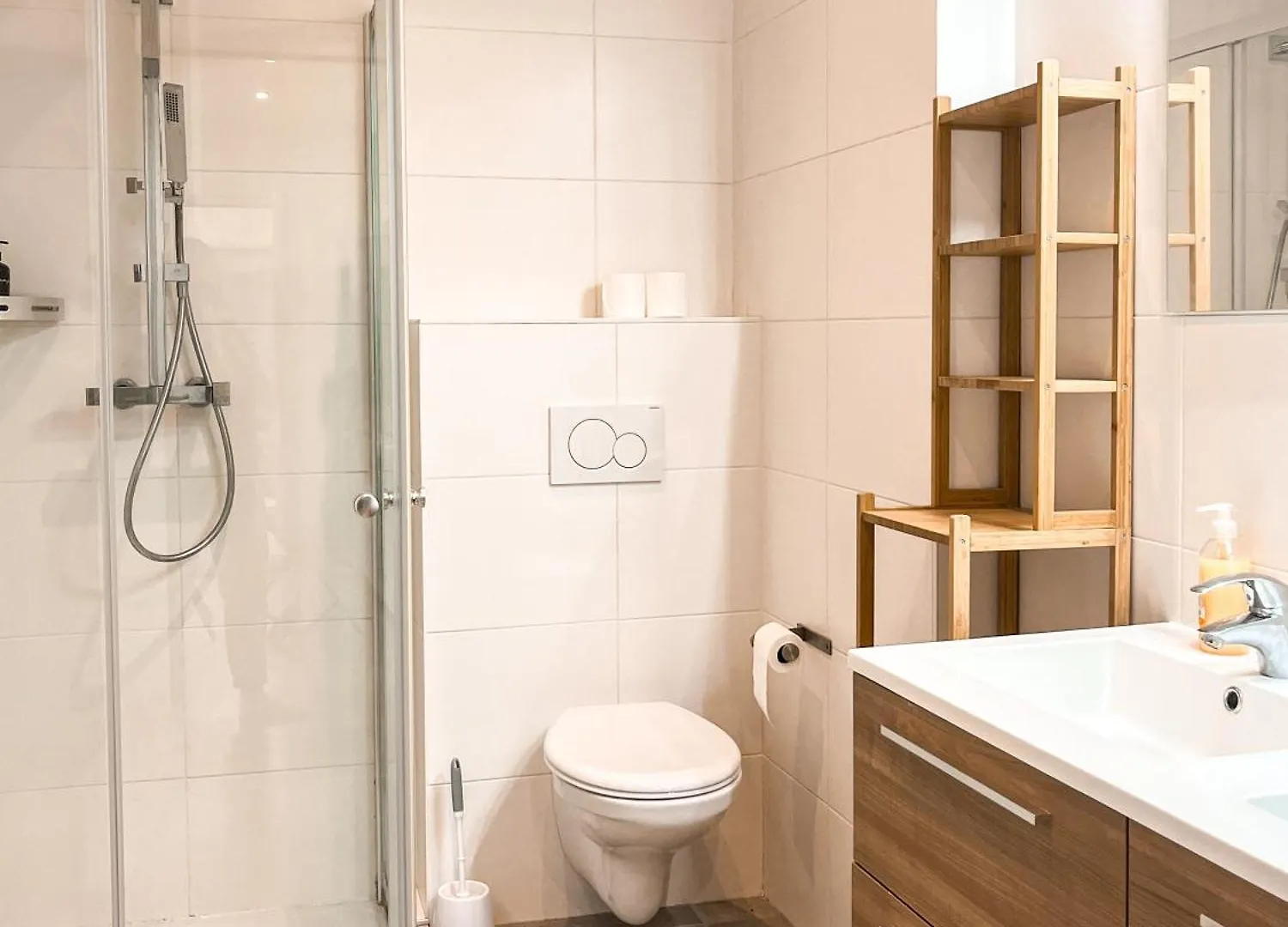 Le Fort - T2 Cosy - Place Des Freres Lumiere Lyon Apartment
